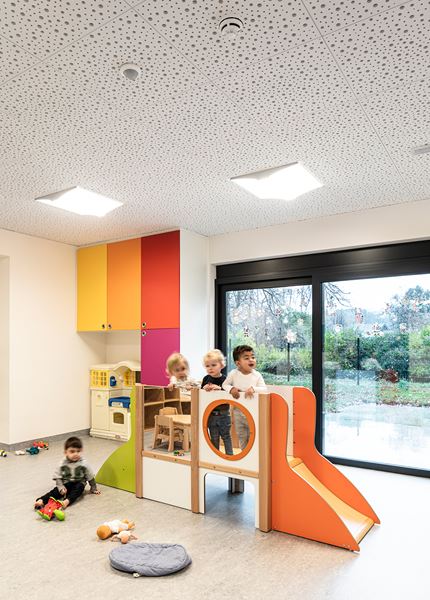 Demountable T-grid ceilings